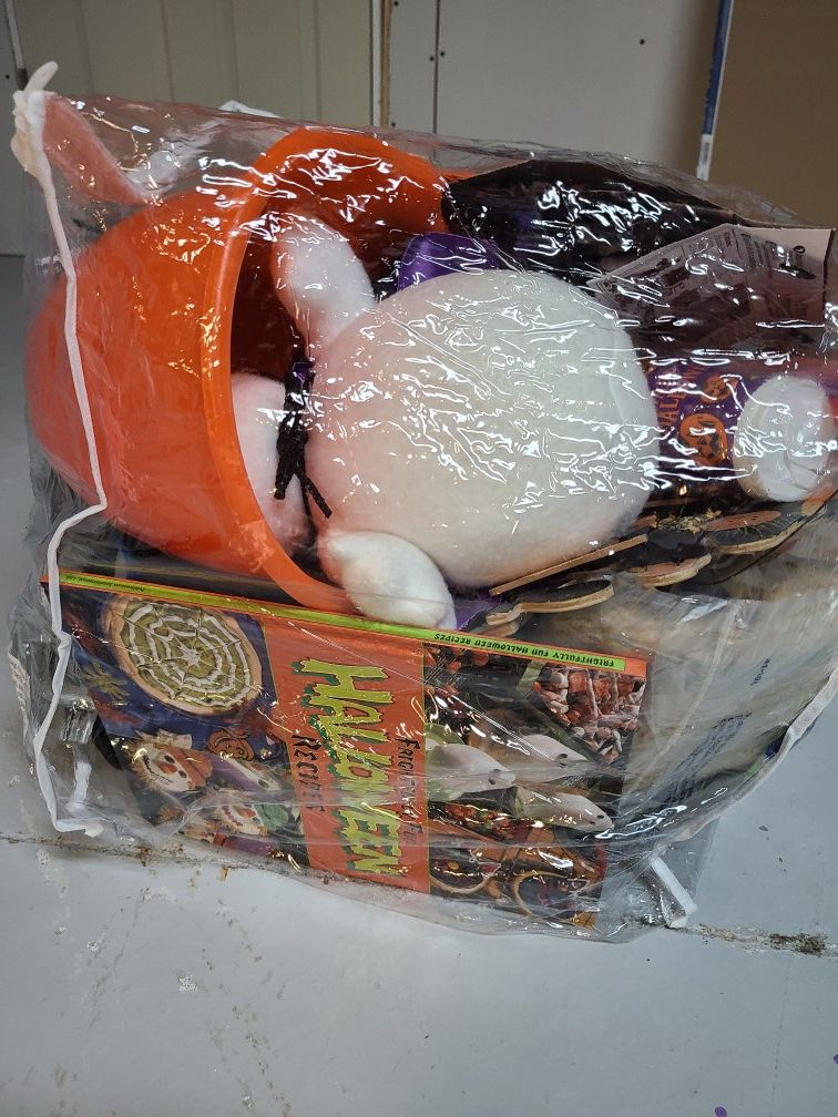 Bag of Halloween extras