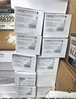 defiant waterbury  Stainless steel privacy  bed and bath door knob Several quantities Available $5 EA
Several quantities
Available 
98