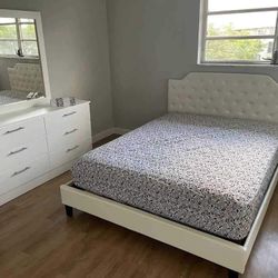 Camas y colchones con obsequio del box spring Queen 