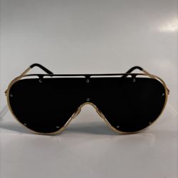 Louis Vuitton  female sunglasses 