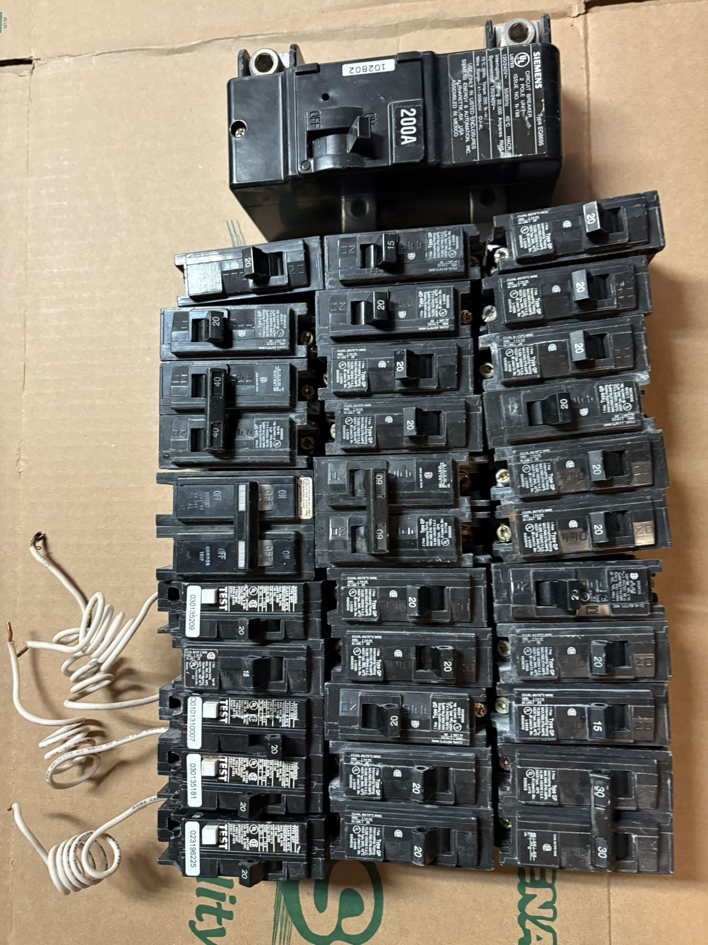 30 Used Good Siemens Circuit Breakers.