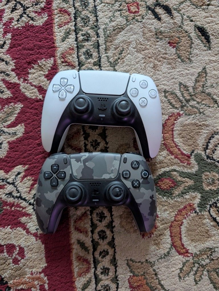 PlayStation 5 Controllers (Need Repair)