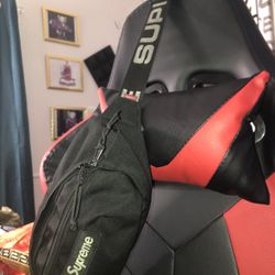 Supreme Shoulder Bag 