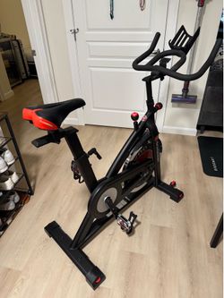 Schwinn IC3 Indoor Cycling Exercise Bike