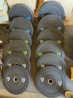 Bumper Plate Set With Barbell