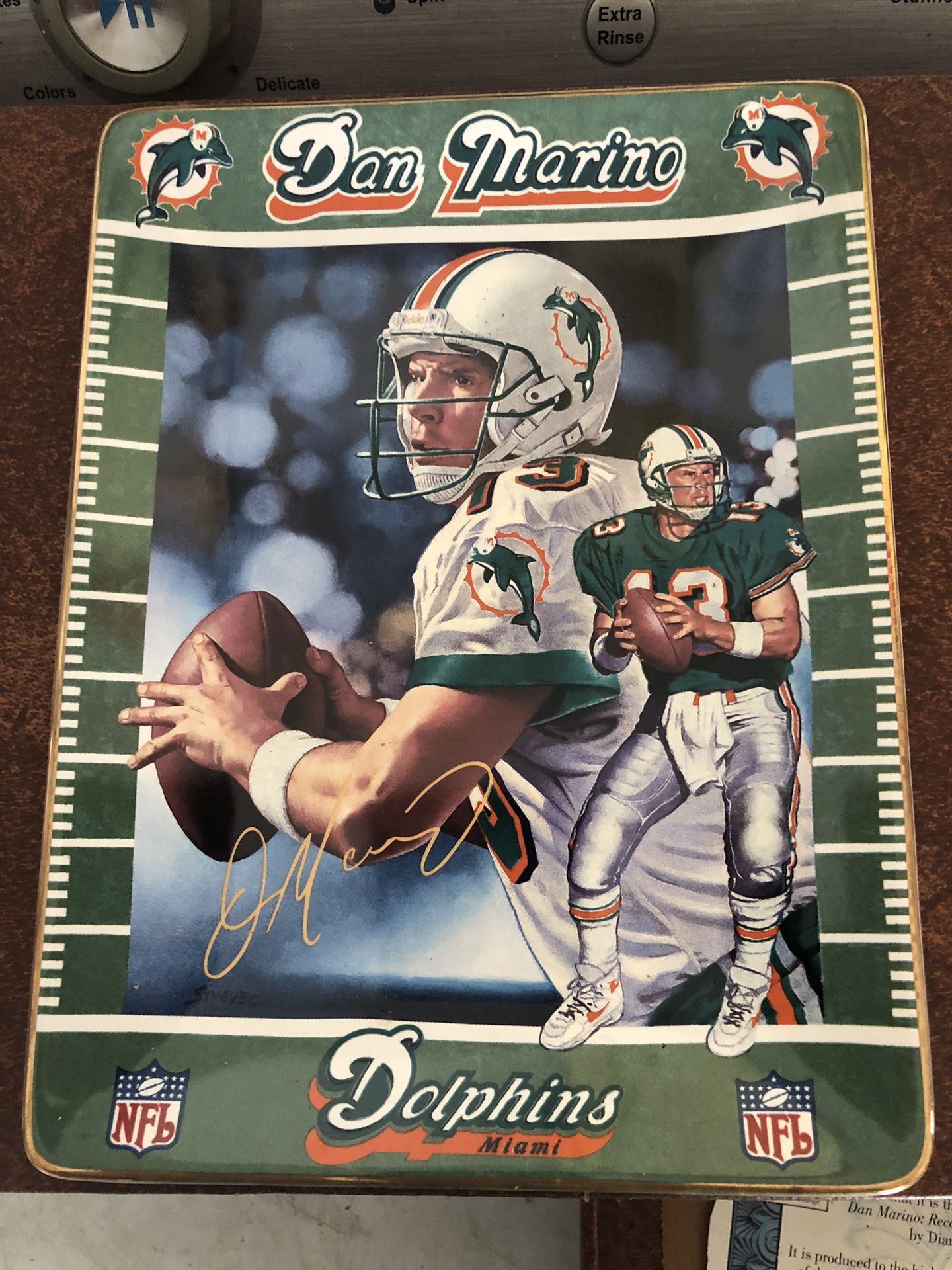 Dan Marino 52-300 Yard Games Porcelain Plate 