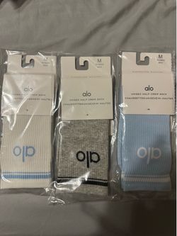 alo socks and lulu lemon socks