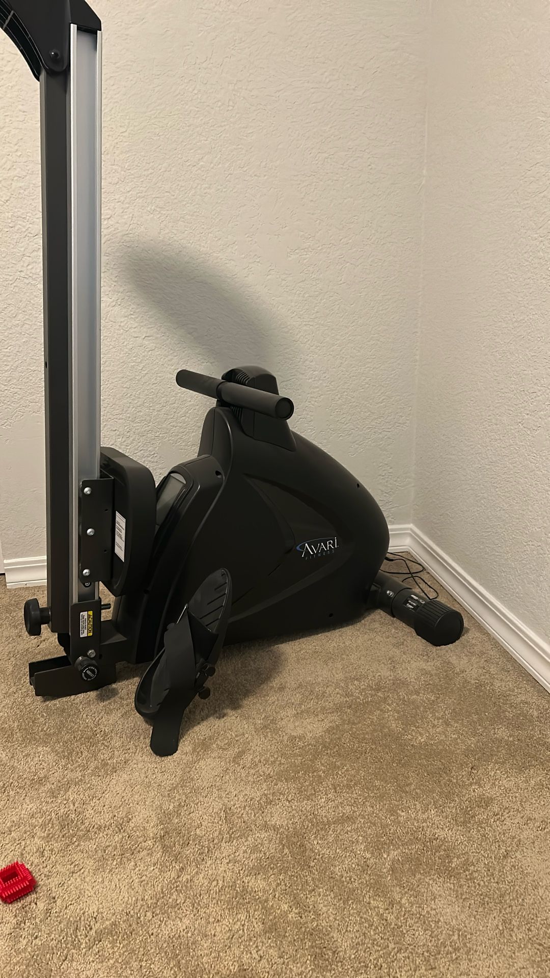 Avari Rower