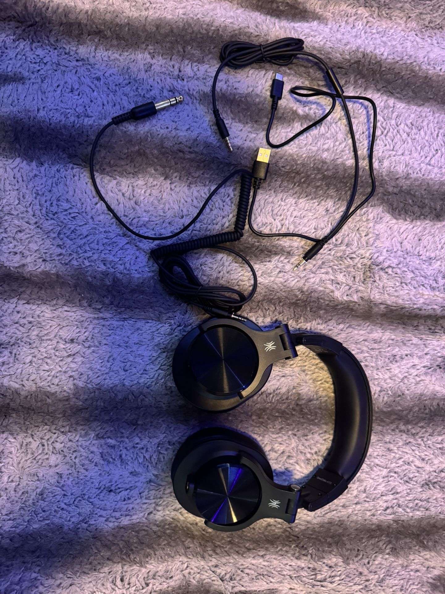 Bluetooth Headphones (read Description)