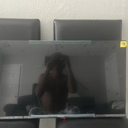 Hisense black tv 32inch