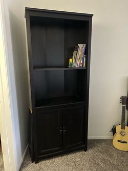 Cabinet shelves