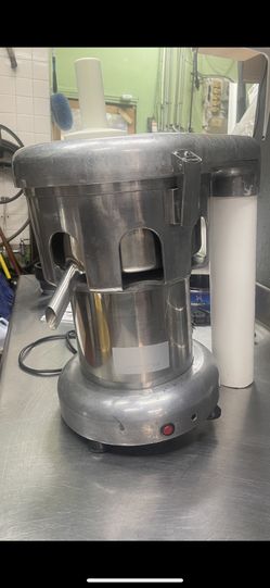 Commercial Juicer