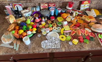 Montessori Wooden Felt Toys Melissa Doug, Tiny Land and others Food Pots Pans Play Kitchen Accessories
