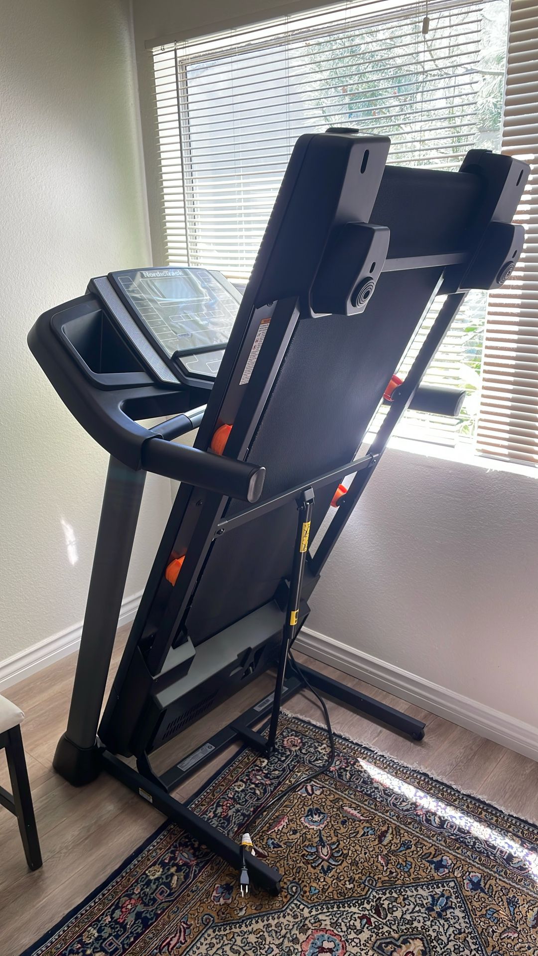 Treadmill (NordicTrack T 6.5 S) Barely used (almost NEW)