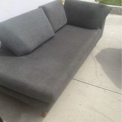Lounge Couch 