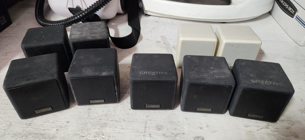 Cambridge Soundworks Desktop Speakers