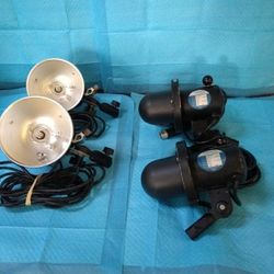 Photogenic Machine Co. "Photomaster" Professional Photography Lighting  ( tripod- mount type )