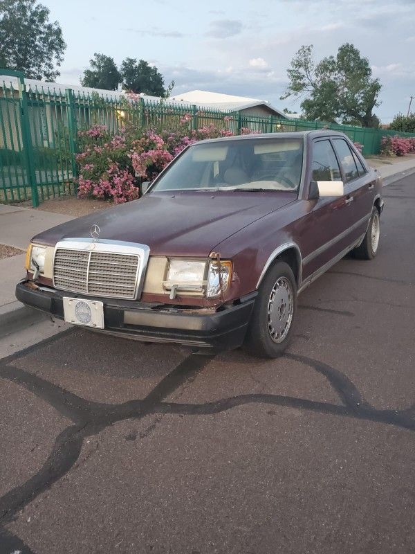 1986 Mercedes-Benz 300