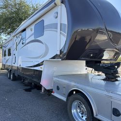 5th Wheel Mover