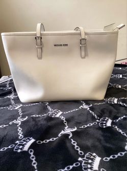 Michael Kors Saffiano Leather Jet Set Travel Tote