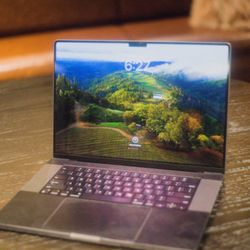 M1 MacBook Pro 16 Inch (2021)