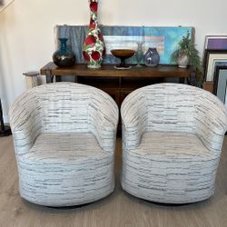 2 Barrel Chairs