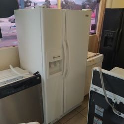 WHIRLPOOL 33 Inch Side By Side Refrigerator Freezer