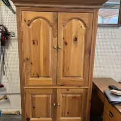 Thomasville Armoir 