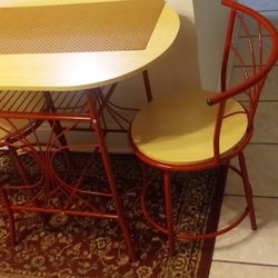 Small Table With 2 Chairs