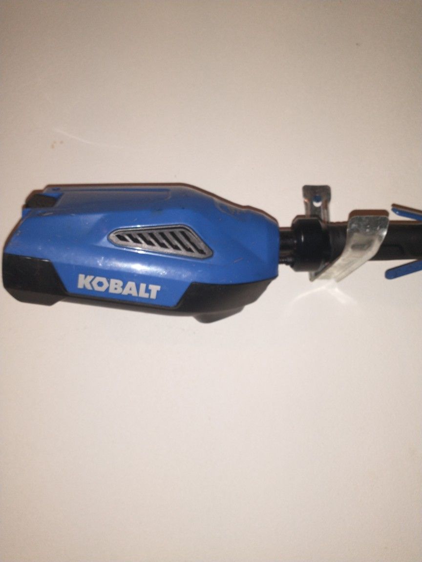 Kobalt Pole Saw With 24 Volt Battery And Charger
