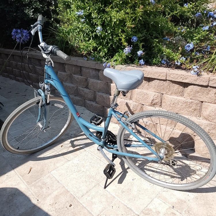 trek bicycle en14764 Bike, Specialized Globe Model EN14764 for Sale in San Diego, CA