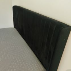 Bed Frame With Mattress 