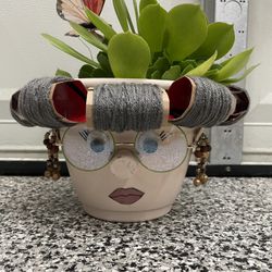 pot with real plants 