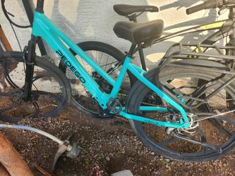 Pedego  28 inch bike