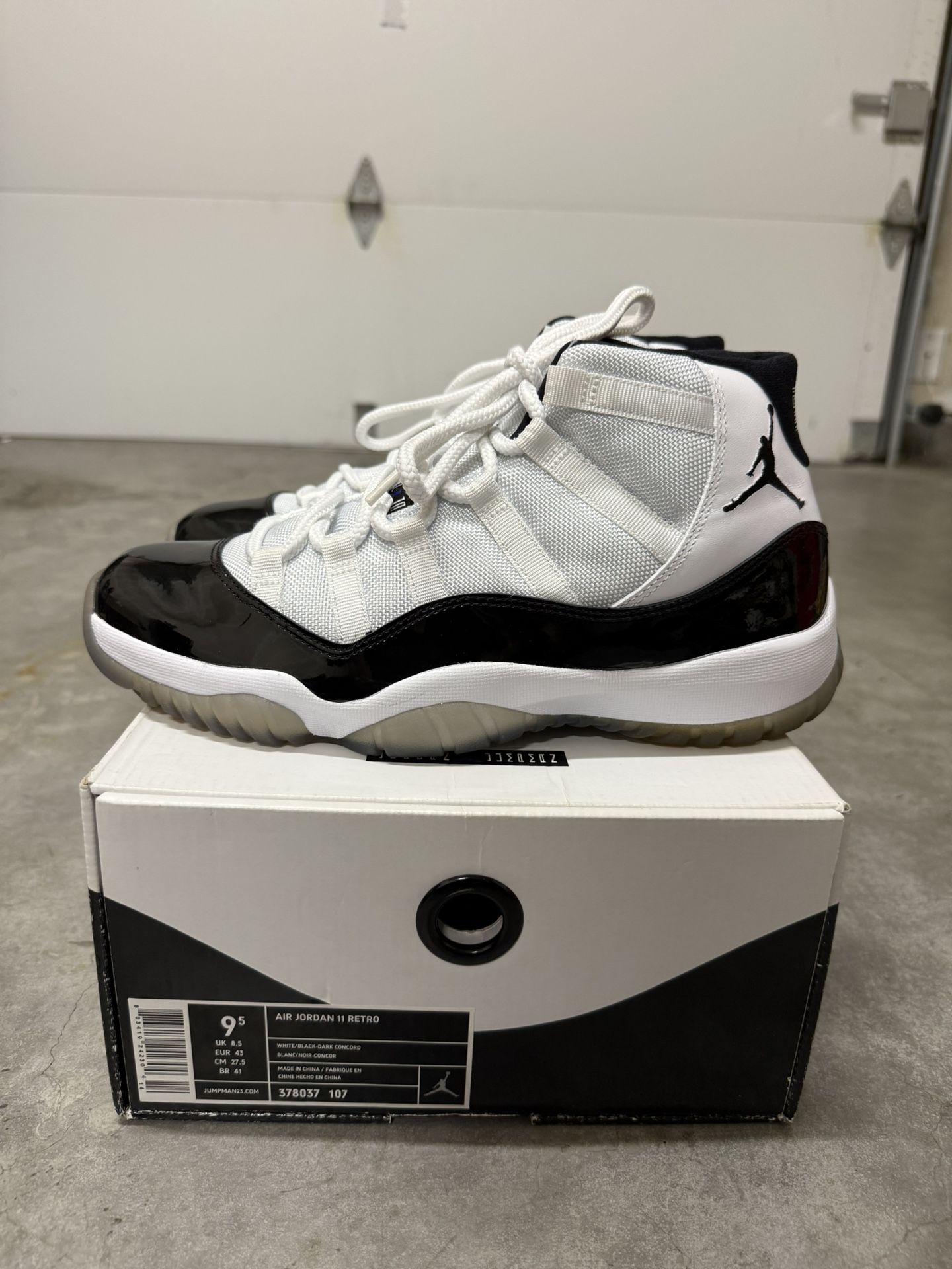 Jordan 11 Concord 2011 Size 9.5 Brand New