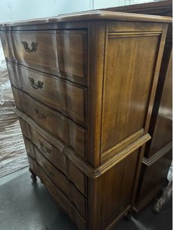 Chest dresser