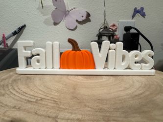 Fall Vibes decor