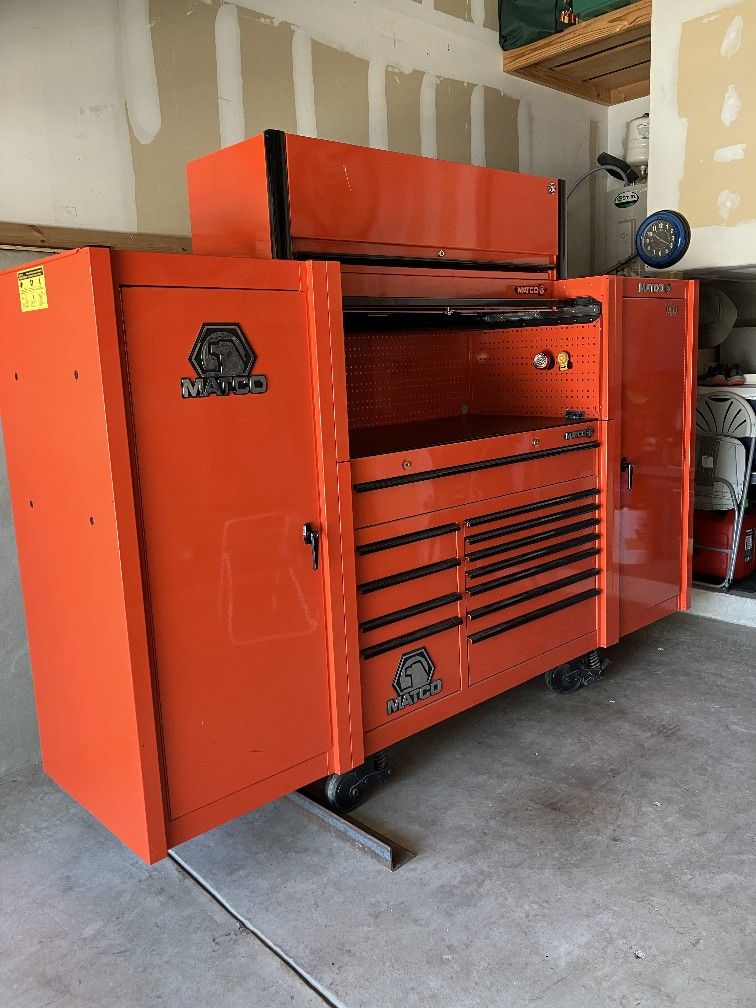 ( USED ) MATCO 5-PIECE TOOL BOX