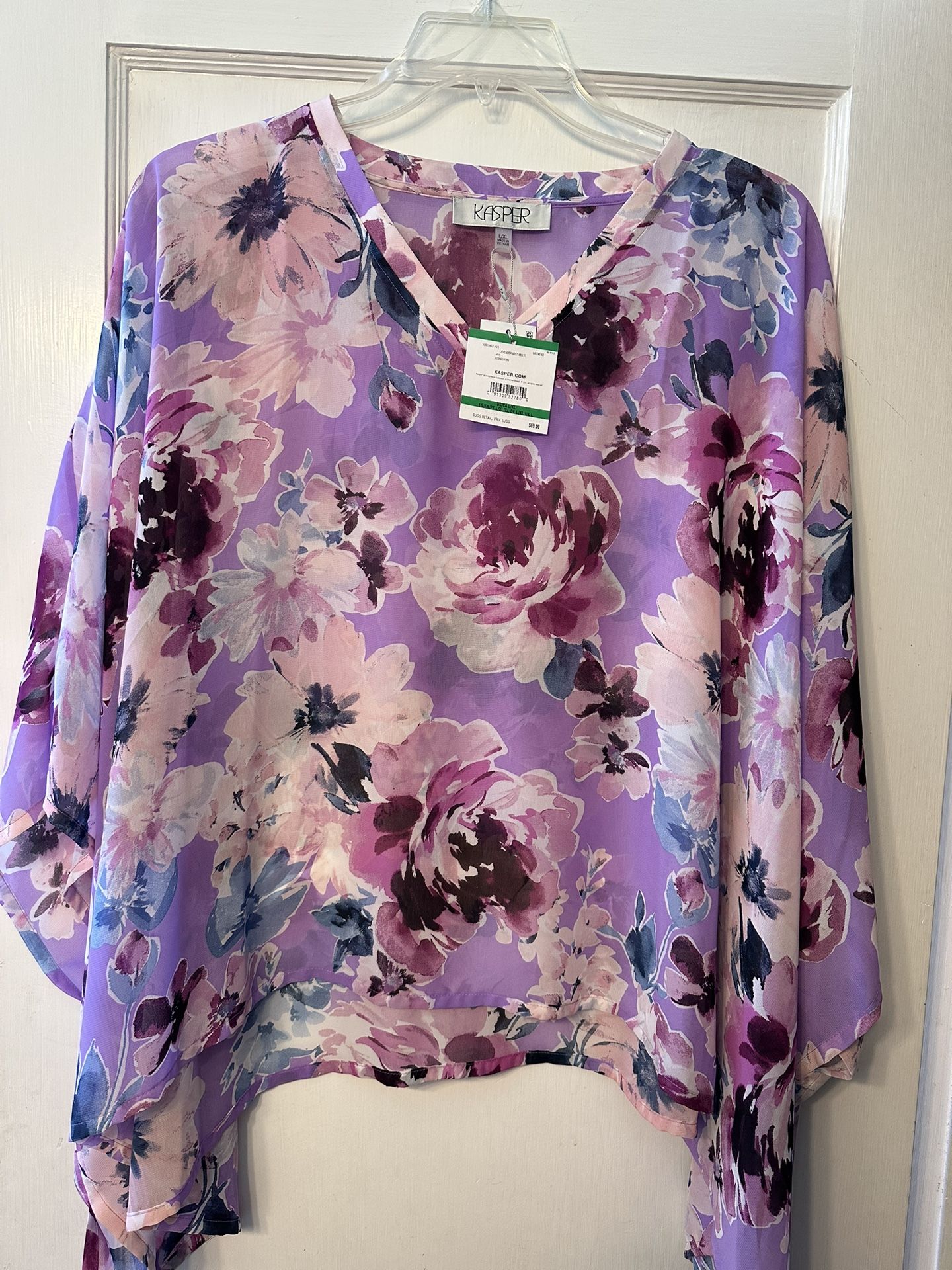 Brand new- Kasper Floral shawl