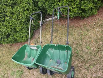 Seed spreader