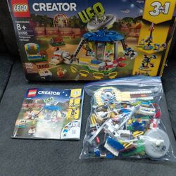 Lego Creator 31095 Fairground Carousel 