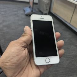 IPhone SE (1st Generation) 32 GB Unlocked 