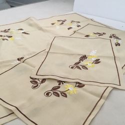 3 Piece Embroidered Linen Set.
