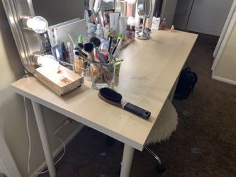 Vanity table and chair