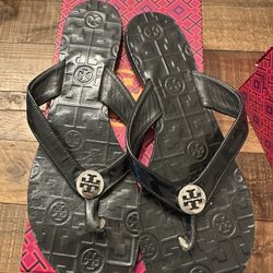 Used Tory burch Slippers Size 8 $30 OBO