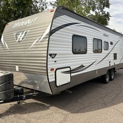 32’ RV 2016  KEYSTONE HIDEOUT