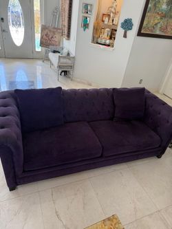 Custom couch and LOVE SEAT beautiful queens harbor pick up