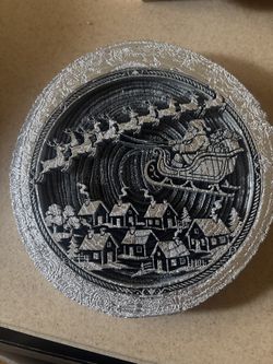Santa's Sleigh Laser Engraved Wood Slice – Christmas Decor (Silver)