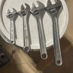Adjustable Wrench Set
