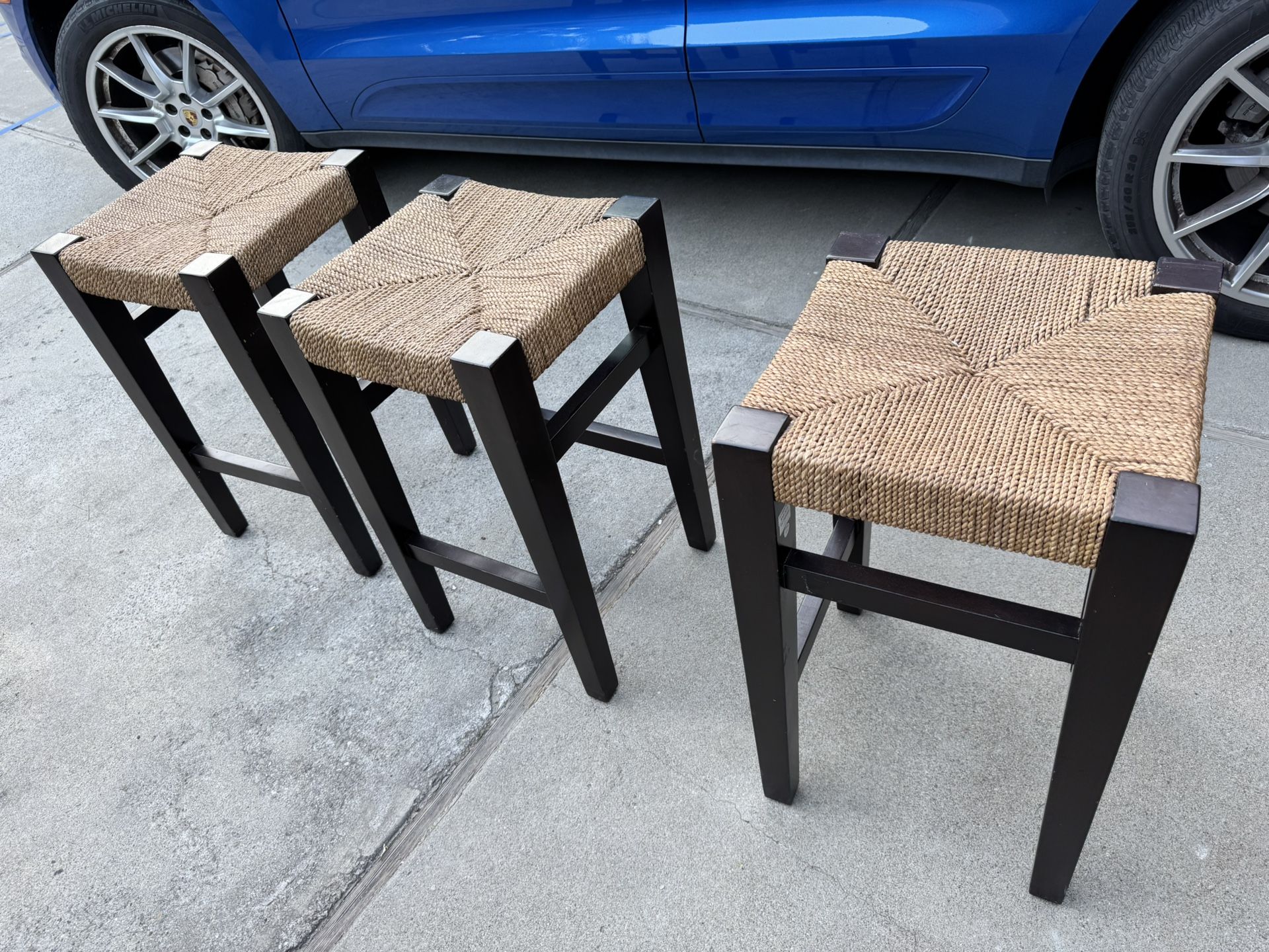 ChezBearFrance Vintage Medium Height Woven Square Stool Seat